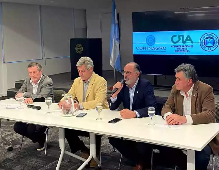 Ruralistas rechazan el impuestazo Ruralistas rechazan el impuestazo
